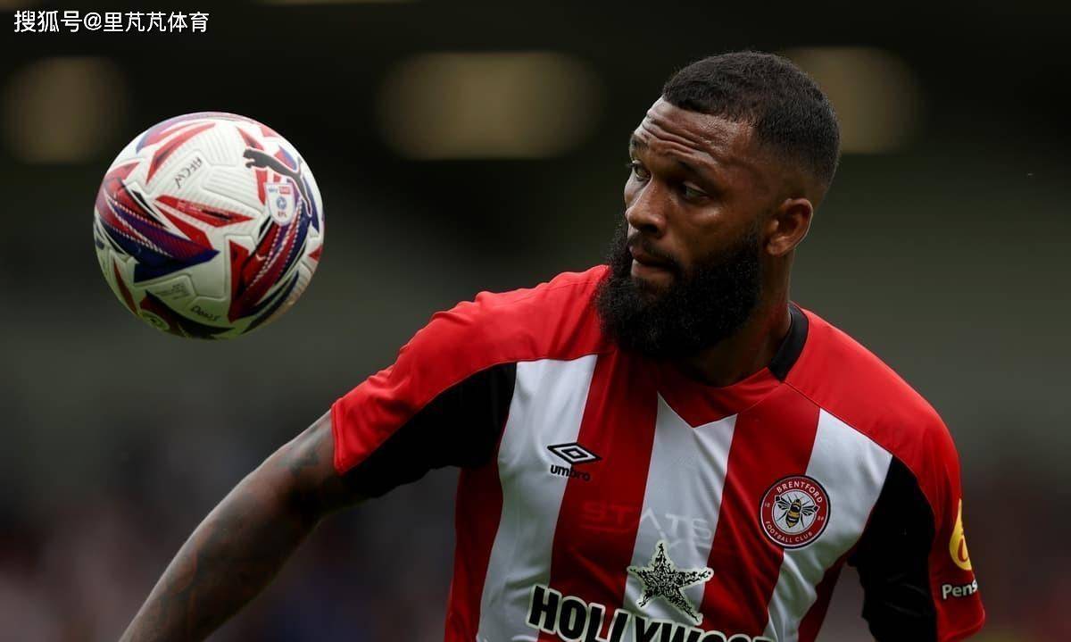 太牛了！一个赛季两次当选英超月最佳，24岁“新蜂王”真是不好惹